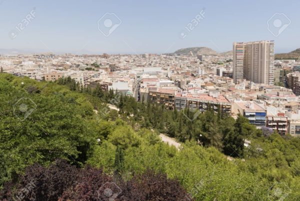 Ruta en bicicleta eléctrica Alicante y Playa San Juan